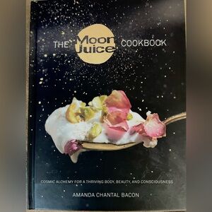 The Moon Juice Cookbook by Amanda Chantal Bacon. Amazing recipes for wellness.